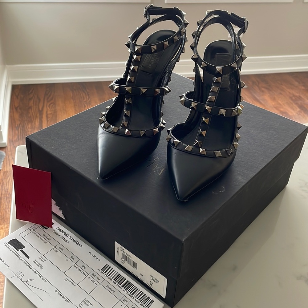 Valentino Rockstud Pumps, Black, 38